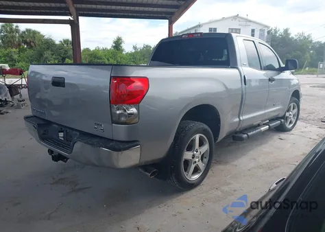 2013 Toyota Tundra 4Wd Truck Grade 4.6L V8 (A6) z USA, uszkodzony, nr VIN 5TFUM5F11DX043360